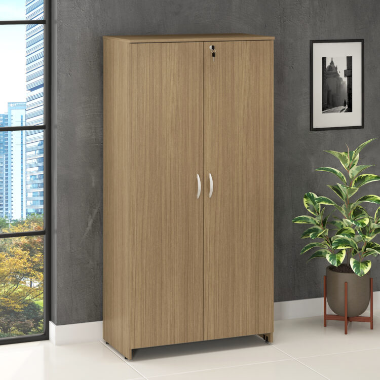 Armário Alto com Puxador